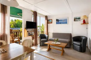 Quiet 1-Bedroom Sologne Cottage for 4 with 2 Terraces – Near Chambord, Beauval & Center Parcs - Image 4