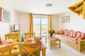 Cottage with garden, terrace & sauna | Dogs allowed - Image 4