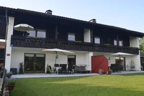 Holiday home with garden & terrace - Image 2