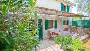 Wohnung mit Grill, Pool und Garten - Image 5