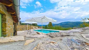 Fully equipped spacious holiday apartment with terrace, garden & private pool - Image 2