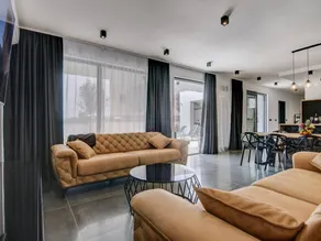 Casa con barbecue, giardino e idromassaggio - Image 2