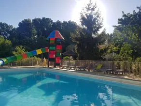 Unique accommodation with terrace & pool - Image 2
