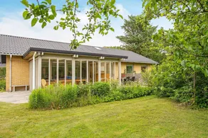 Fully equipped house with garden, terrace & barbeque | Pets allowed - Image 4