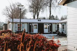 Holiday park with garden, terrace & pool - Image 4
