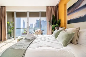 Appartement adapté aux familles avec piscine et sauna | Proche Burj Khalifa | Adapté au travail à distance - Image 4