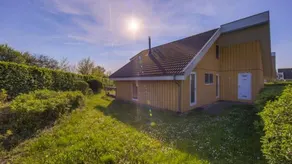 Holiday home with garden, sauna & barbeque | Close to the beach - Image 2