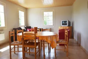 House with pool, barbecue & garden - Image 3