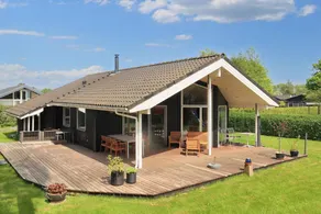 House with terrace - Image 2