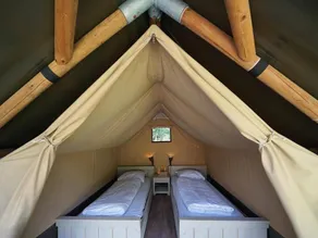Children-friendly charming tent with heated pool - Image 5