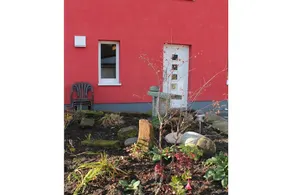 Holiday home with barbeque, garden & terrace - Image 4