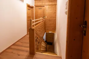 Family-oriented holiday apartment with terrace | Next to the ski | Dogs allowed - Image 3