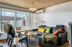 Holiday apartment with terrace - Image 4