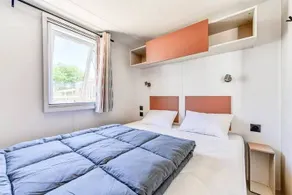 Wonderful mobile home with barbecue, garden & heated pool | Dogs allowed - Image 4