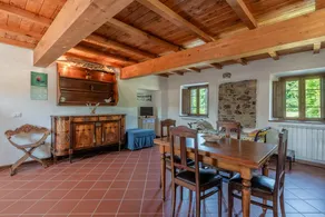 Apartment with barbeque & garden | Garden view - Image 2
