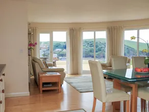 Family-oriented charming cottage with garden | Next to the beach - Image 5