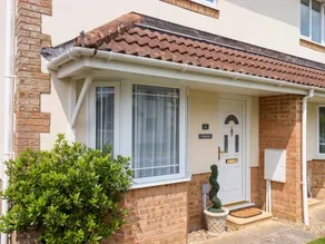 Cottage with garden - Image 3