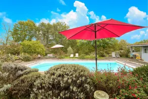 House with terrace, barbecue & pool | Garden view - Image 2