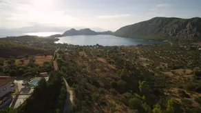 Holiday Home 'Ourdreamhouse in Loutraki' with Sea View, Wi-Fi and Air Conditioning - Image 4