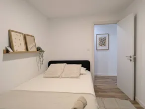 Charming dedicated room - Image 2