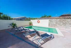 Family-oriented villa with private pool, barbecue & terrace - Image 5