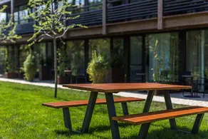 Appartamento con giardino e terrazza - Image 2