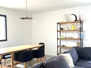 Holiday home with garden & BBQ | Pet-friendly - Image 4