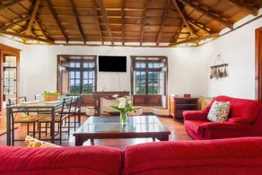 Holiday apartment with barbecue & heated pool | City view - Image 4