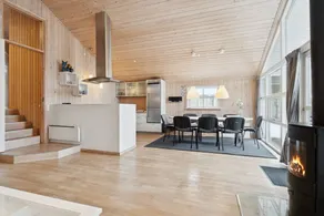 House with garden, terrace & sauna - Image 4