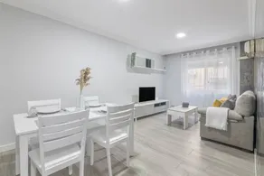 Appartement avec internet haut débit | Vue ville - Image 3