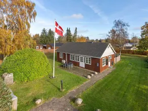 Family-oriented lovely house with terrace | Pet-friendly - Image 4