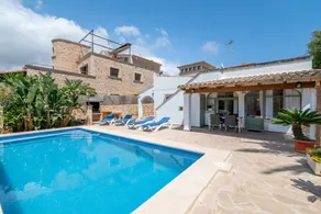 Agréable maison de vacances adaptée aux familles avec jardin, barbecue et piscine | Vue jardin | Proche de la plage | Adaptée au travail à distance - Image 2