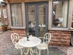 Cottage with garden | Pets are welcome - Image 2
