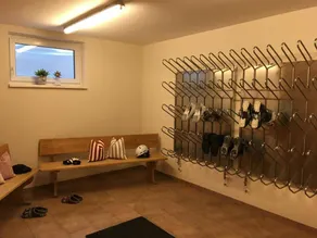 Family-oriented apartment with sauna - Image 4