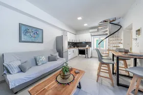 House | Mountain view - Image 2