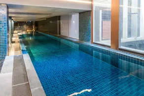 Fully equipped holiday apartment with sauna, terrace & pool - Image 4