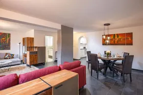 Children-friendly flat with garden, pool & terrace - Image 2