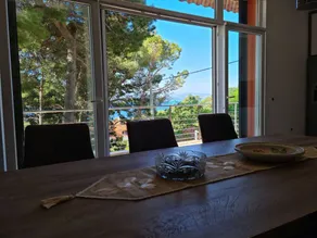 Holiday home with BBQ | Sea view - Image 4