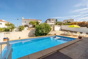 Villa with private pool, BBQ & terrace - Image 4
