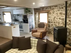Apartment 'Appartement De Charme Saint-Romain' with Wi-Fi and Air Conditioning - Image 3