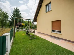 Charming Cottage 'Le Cheval Blanc' Surrounded by Nature Near Swiss and German Borders - Image 4