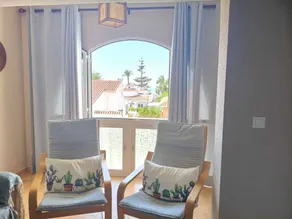 Apartment mit Terrasse, Pool und Garten | Meerblick - Image 2