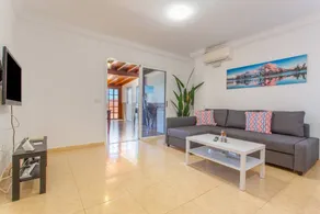 Vacation 'Candelaria 1' with Sea View, Wi-Fi and Air Conditioning - Image 3