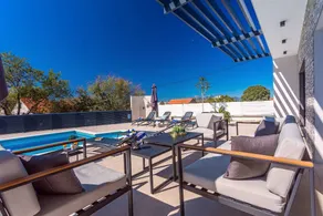 Casa Mia Luxury villa with heated swimming pool with jacuzzi - Image 4