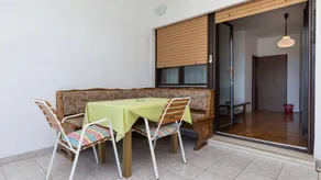 Holiday apartment with BBQ - Image 5