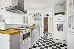Holiday home with barbecue & terrace | Beach nearby | Pet-friendly - Image 4