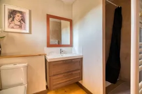 Bed and Breakfast 'Les Templiers' with Shared Pool, Shared Garden and Wi-Fi - Image 4
