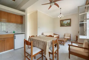 Apartment 'One-Bedroom' with Sea View, Wi-Fi and Air Conditioning - Image 5