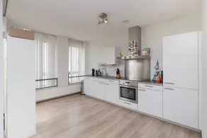 Flat with 2 rooms for 4 persons - Image 5