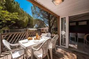 Mobil-home avec piscine, jardin et barbecue - Image 3